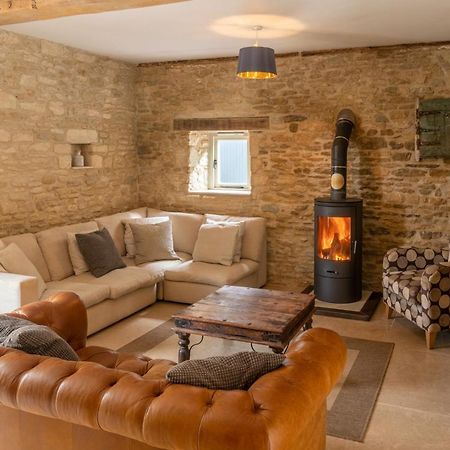 Middle Barn Villa Dyrham Exterior foto