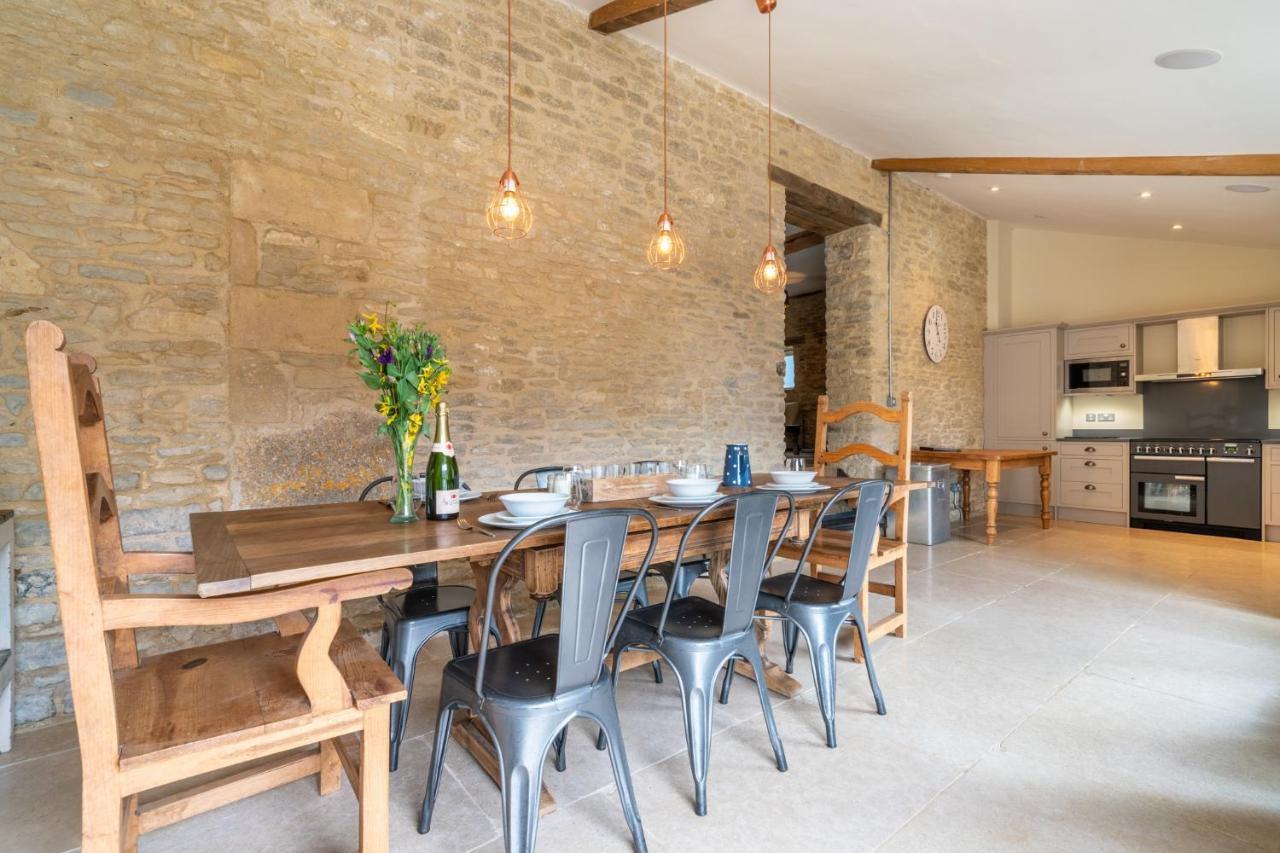 Middle Barn Villa Dyrham Exterior foto